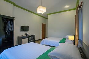 Han & Daniel Villa Boutique