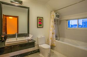 Han & Daniel Villa Boutique