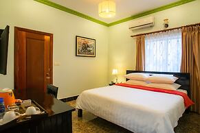 Han & Daniel Villa Boutique