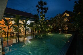 Han & Daniel Villa Boutique