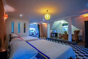 Han & Daniel Villa Boutique