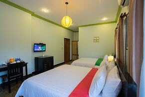 Han & Daniel Villa Boutique