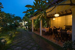 Han & Daniel Villa Boutique