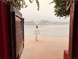 Yog Niketan by Sanskriti