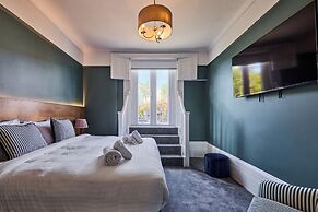 The Crown Pub & Guesthouse