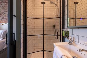 The Crown Pub & Guesthouse