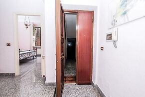 Lush Garden Steps Away from Great Park