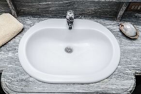 Lush Garden Steps Away from Great Park