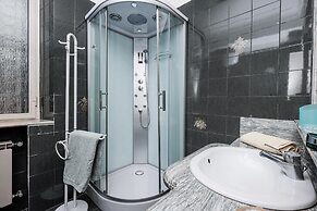 Lush Garden Steps Away from Great Park