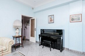 Lush Garden Steps Away from Great Park