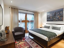 Luxury Kensington Apartment W8