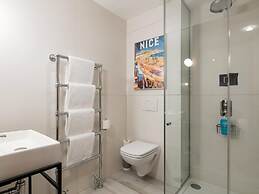 Luxury Kensington Apartment W8