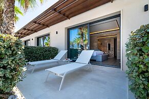 Monte Palm Beach