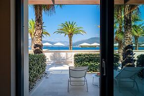 Monte Palm Beach