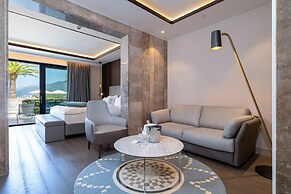 Monte Palm Beach