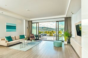 Monte Palm Beach