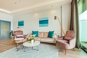 Monte Palm Beach