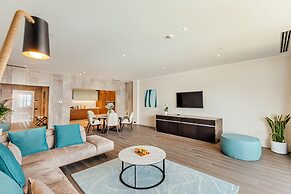 Monte Palm Beach