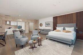 Monte Palm Beach