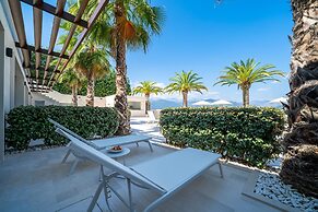 Monte Palm Beach