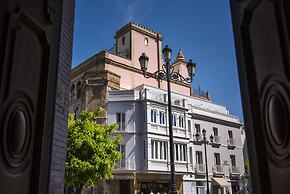 Torre Homenaje Historical Suites
