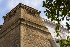 Torre Homenaje Historical Suites