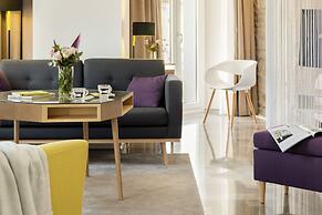 Torre Homenaje Historical Suites