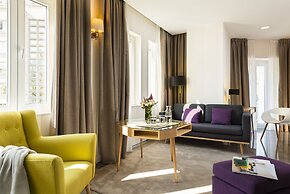 Torre Homenaje Historical Suites