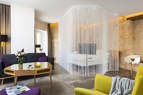 Torre Homenaje Historical Suites