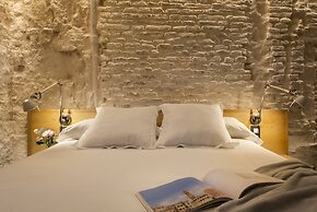 Torre Homenaje Historical Suites