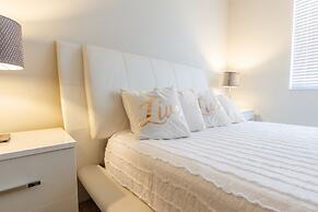 Brickell Family Travel Suites