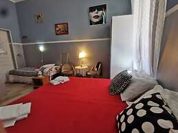 Român Holidays Hostel