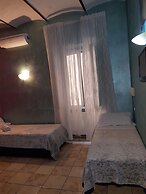 Român Holidays Hostel