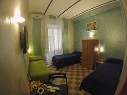 Român Holidays Hostel