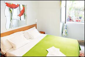 Român Holidays Hostel