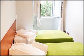 Român Holidays Hostel