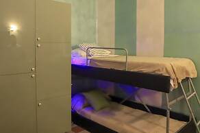 Român Holidays Hostel