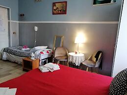 Român Holidays Hostel