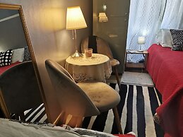 Român Holidays Hostel