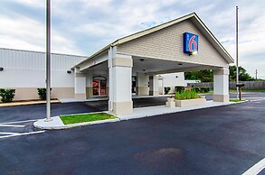 Motel 6 Bay Minette, AL