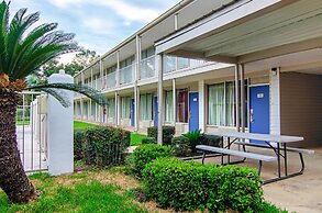 Motel 6 Bay Minette, AL