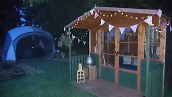 Glamping With Llamas