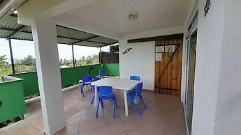 Fare Arana Moorea Guesthouse