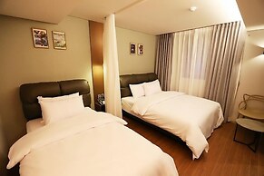 Namyangju Bukhangang Dolce Casa Hotel