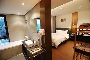 Namyangju Bukhangang Dolce Casa Hotel