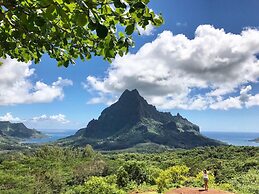 Moorea Golf Lodge