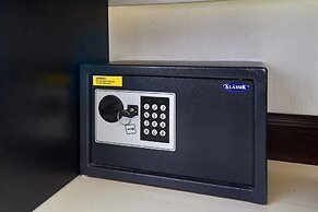 Chic Karon Beach by PHR