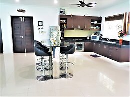 Pool Villa Karon Beach by PHR