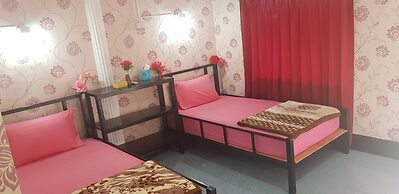 Om Ganesh Hostel - Adults Only