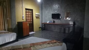 Baan9Nan Guest Home in Nan City